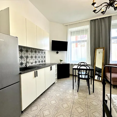 Apartment 7-7-6 Ii *